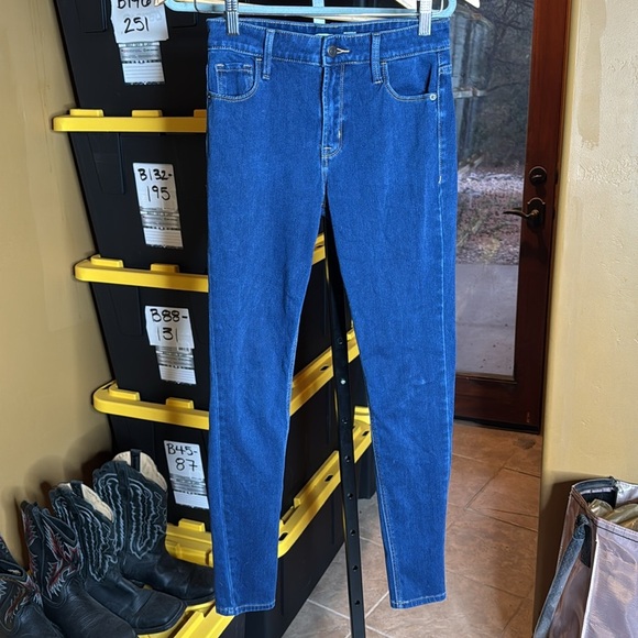 Old Navy Rockstar 24/7 Sculpt High Rise Super Skinny Jeans Dark Wash Size 2 - Picture 4 of 8